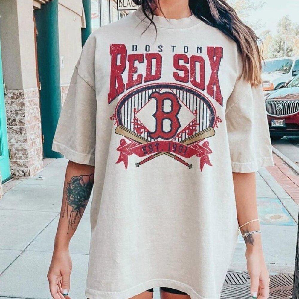 Boston Red Sox Baseball Retro 1901 Fan Graphic Baseball Team T-Shirt .